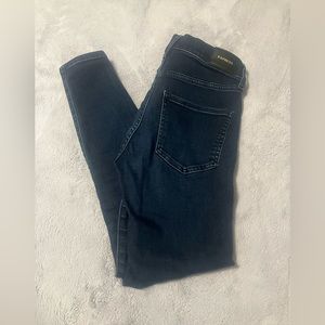 Mid Rise Dark Wash Skinny Jeans Size 0